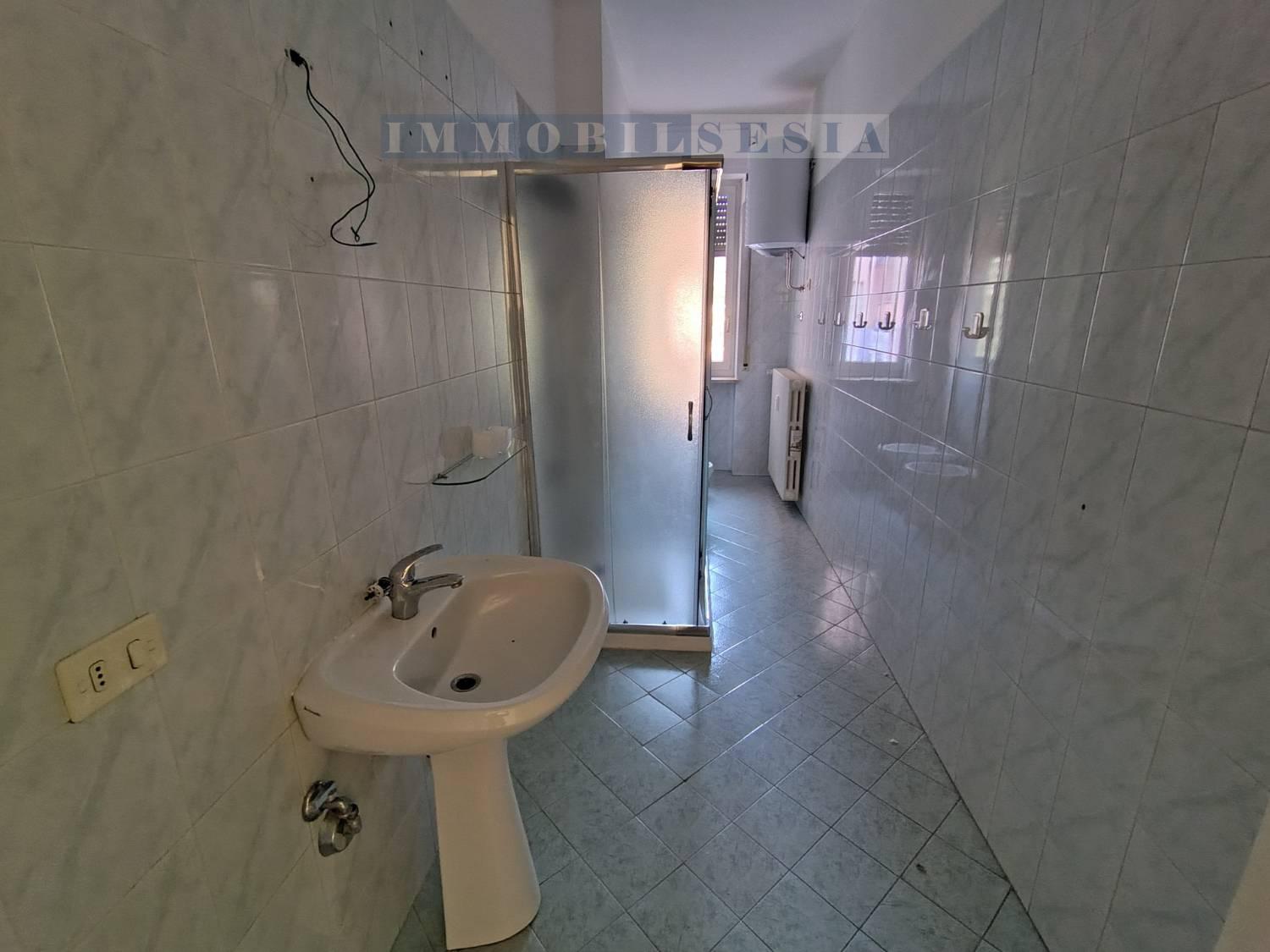 Trilocale da ristrutturare a Borgosesia