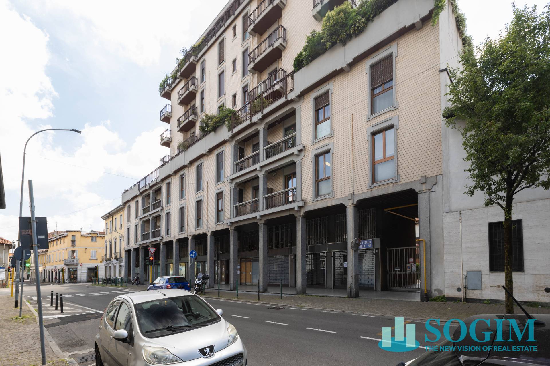 Ufficio in vendita a Muggi