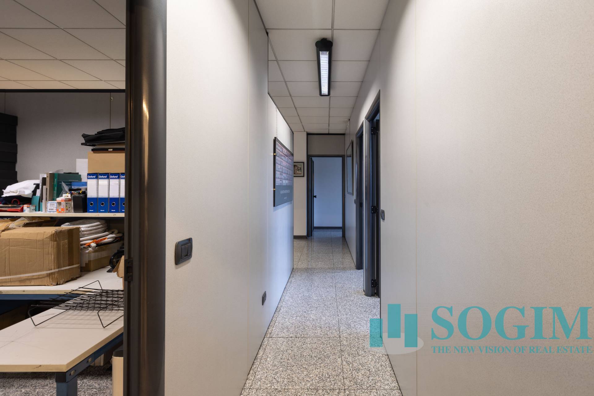 Ufficio in vendita a Monza, Centro storico