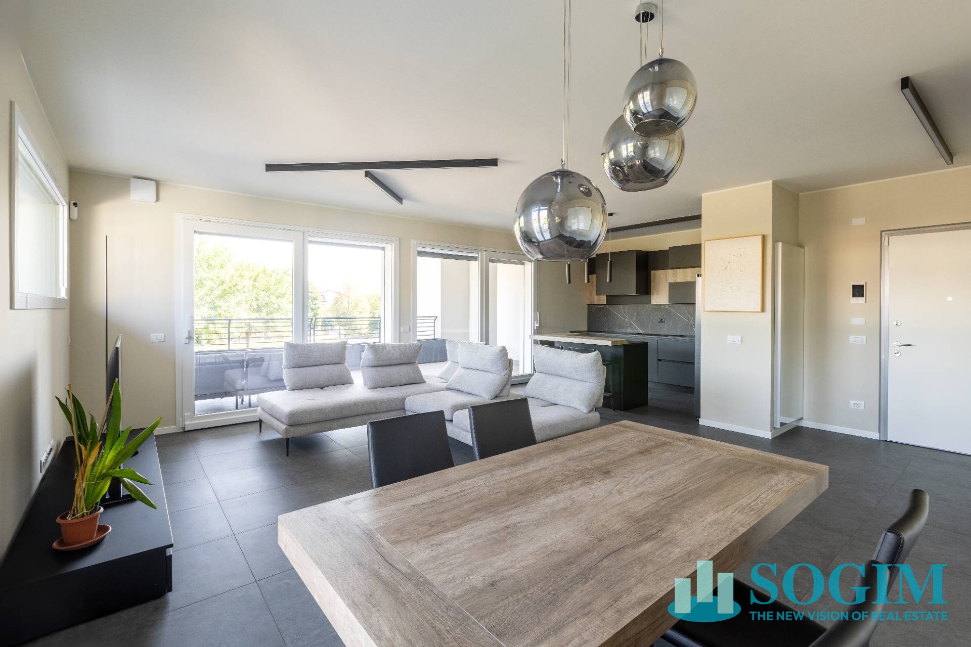 Appartamento in vendita a Biassono