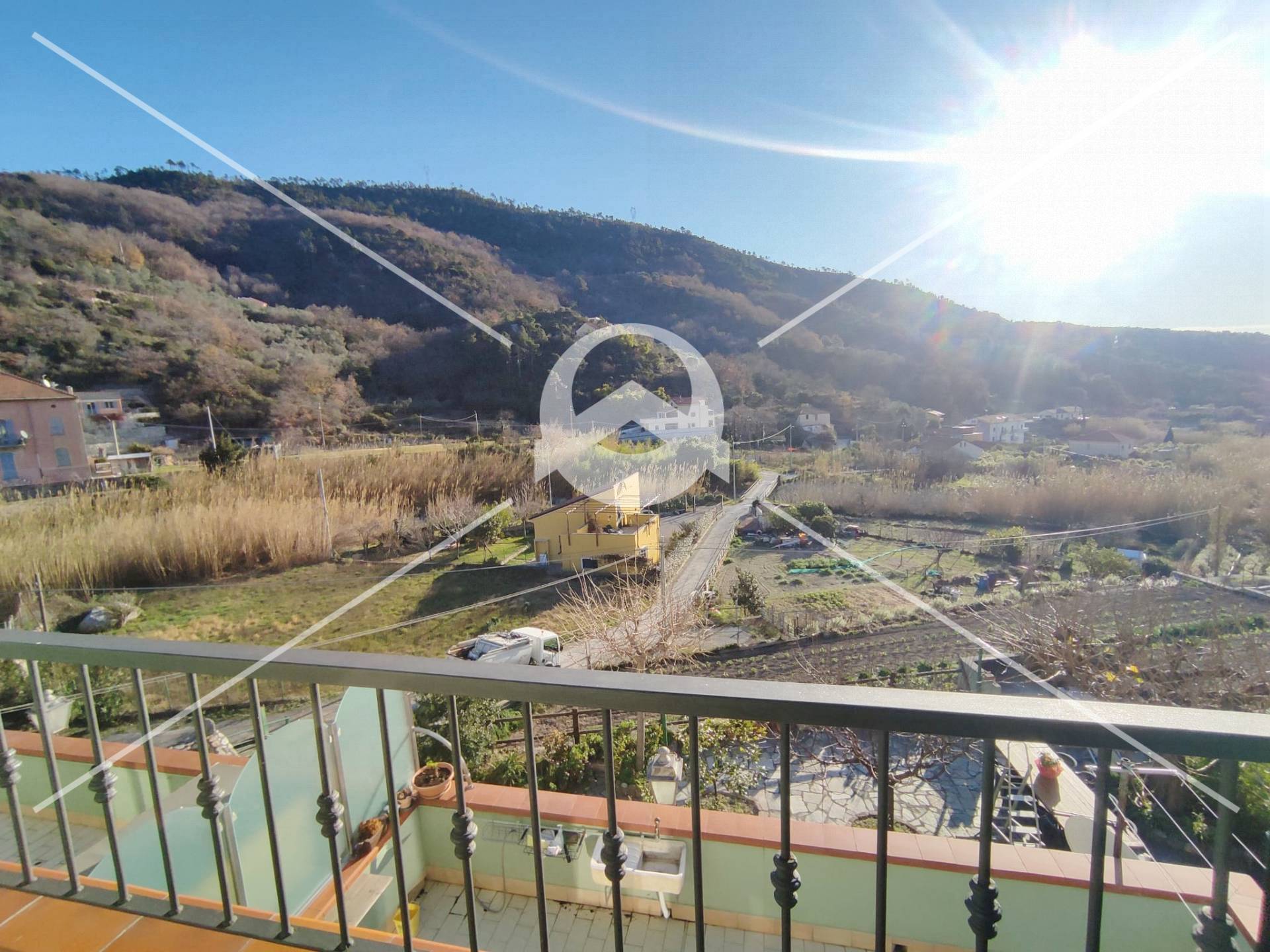 Appartamento in vendita a Loano, Verzi