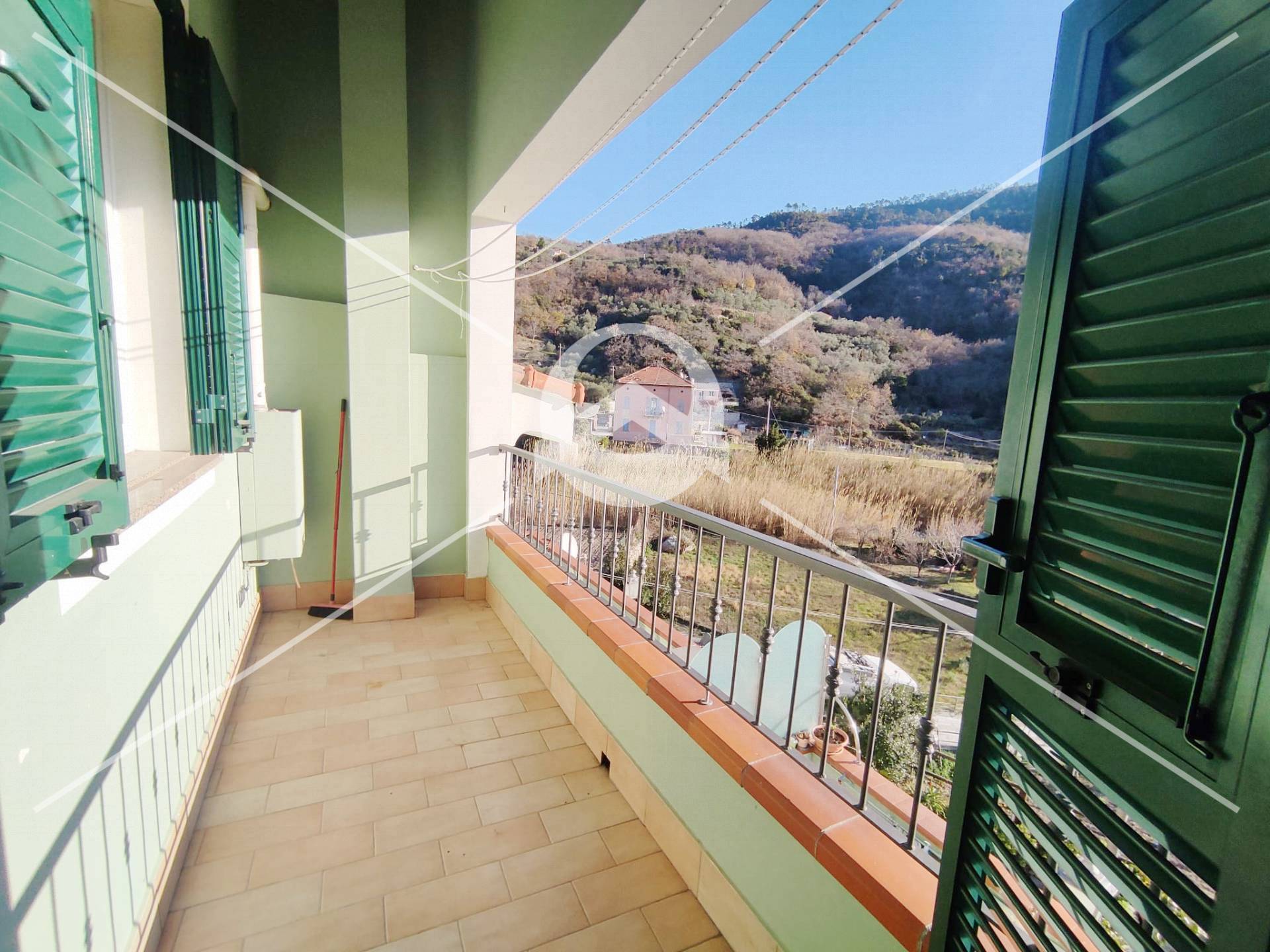 Appartamento in vendita a Loano, Verzi