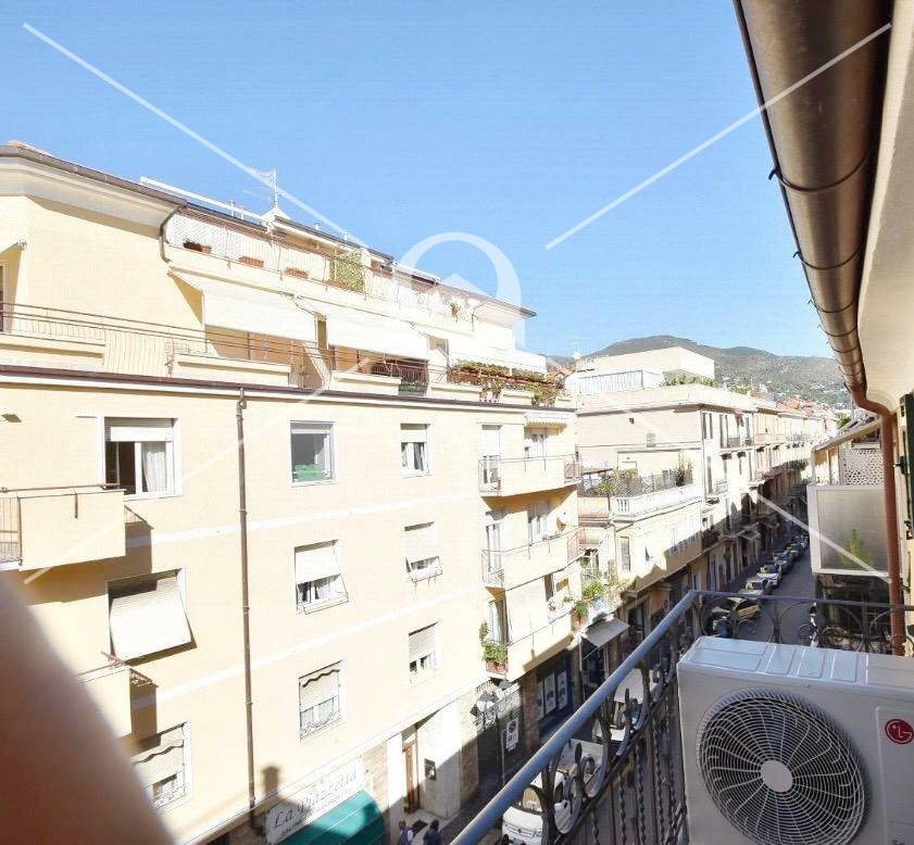 Appartamento in vendita a Alassio