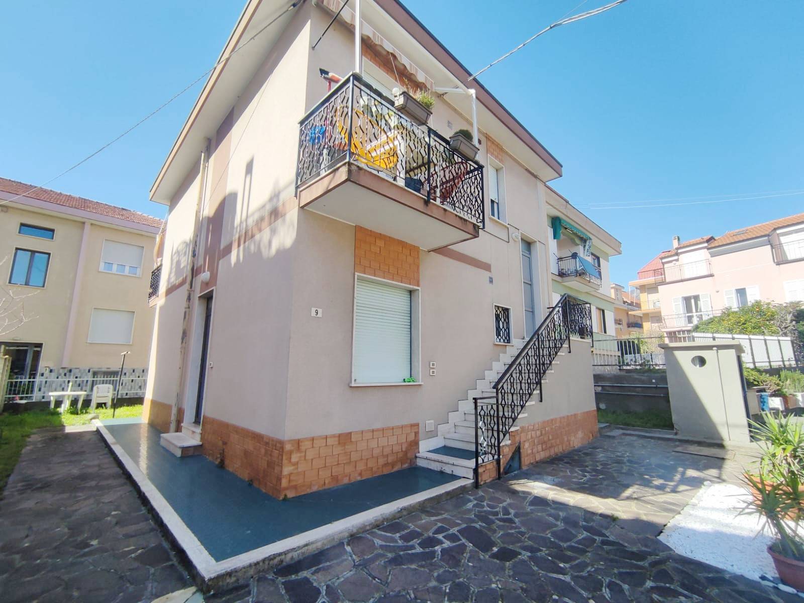 Villa in vendita a Loano
