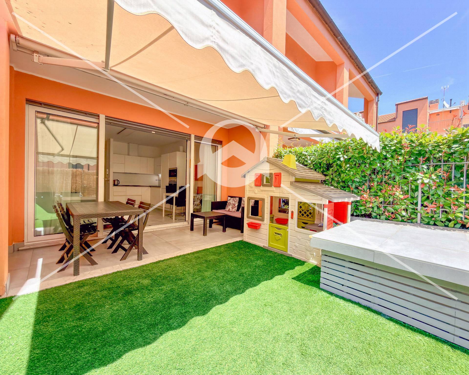 Villette a schiera in vendita a Loano