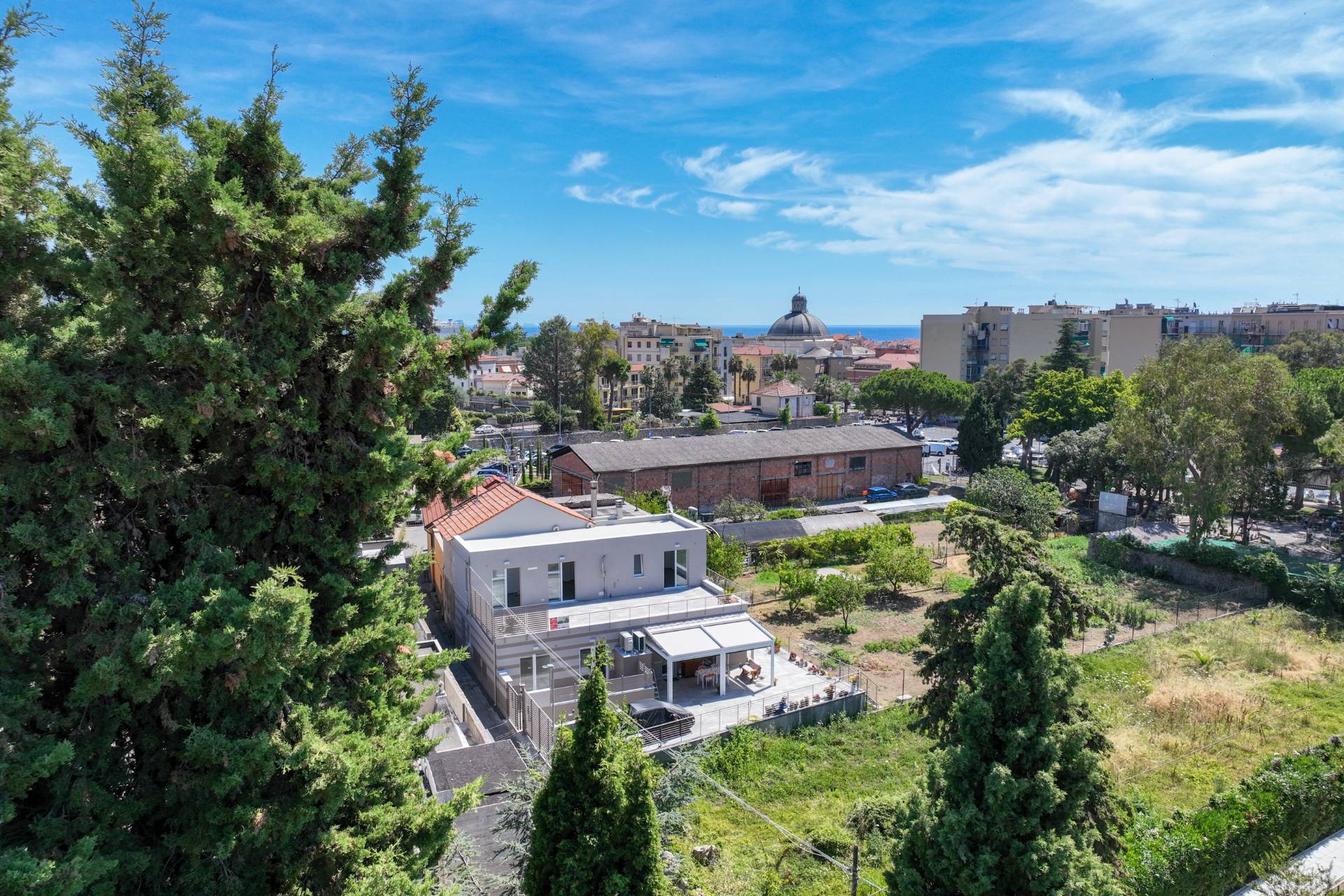 Appartamento in Villa in vendita a Loano