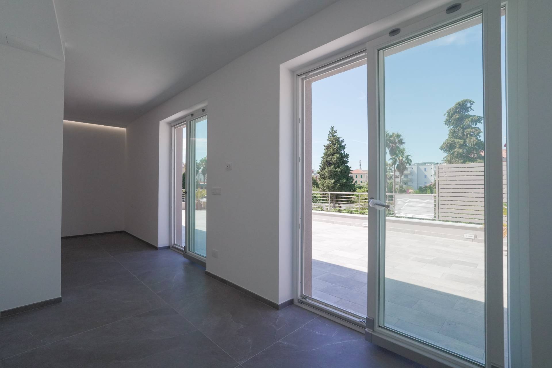Appartamento in Villa in vendita a Loano