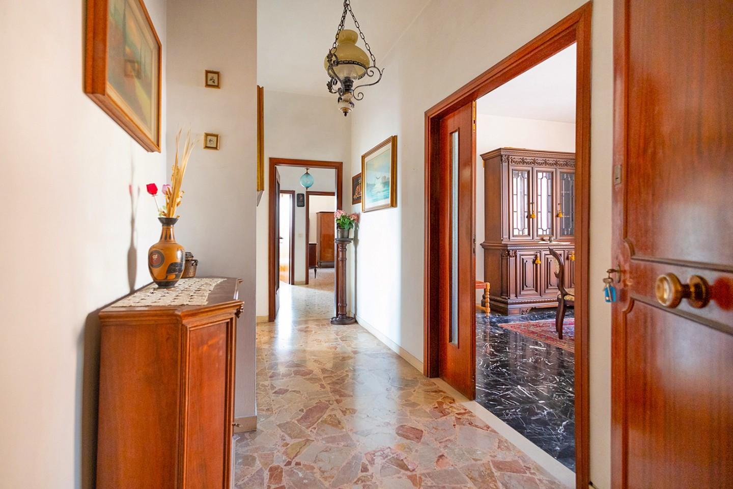 Appartamento in vendita a Cascina