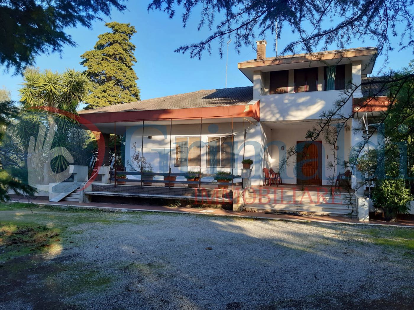 Villa Bifamiliare con giardino a Molfetta