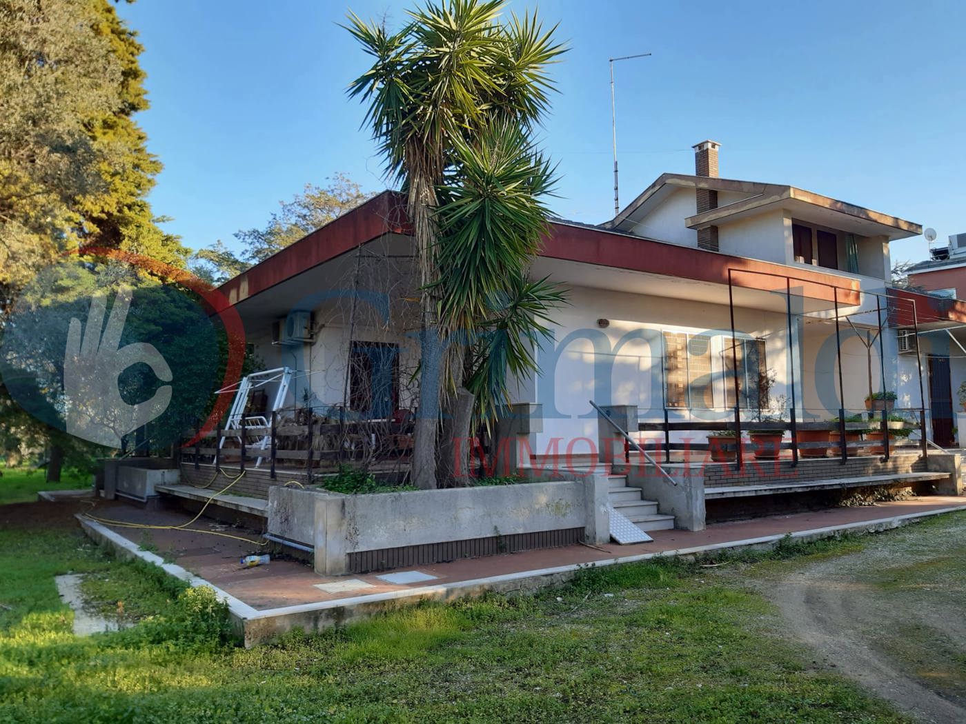 Villa Bifamiliare con giardino a Molfetta