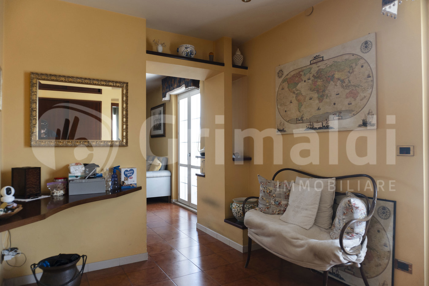 Attico con box a Trani