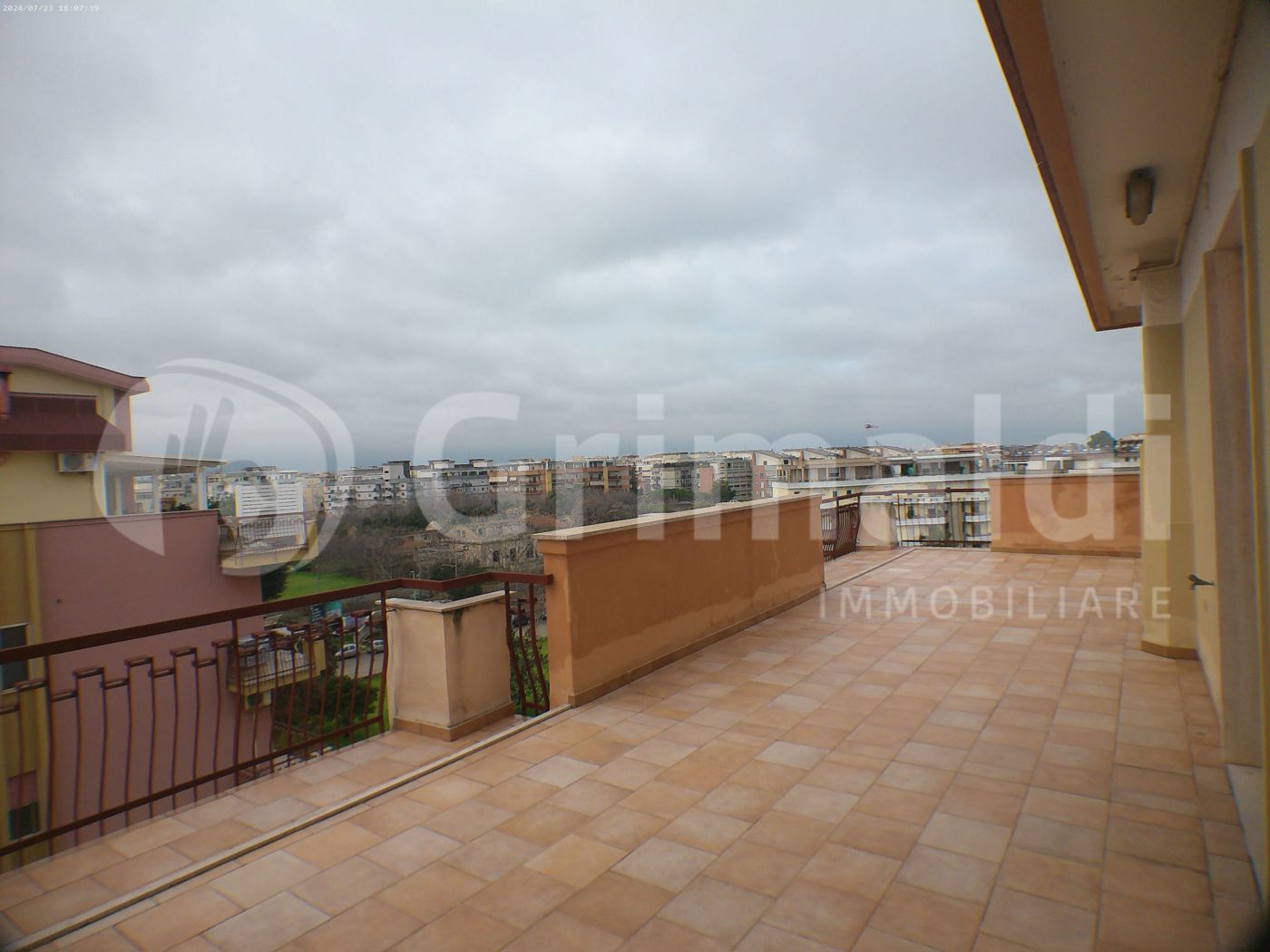 Attico con box a Trani