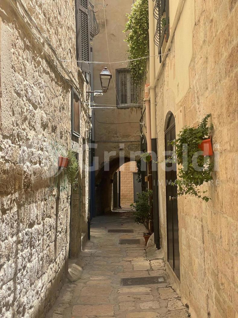 Bilocale ristrutturato a Trani