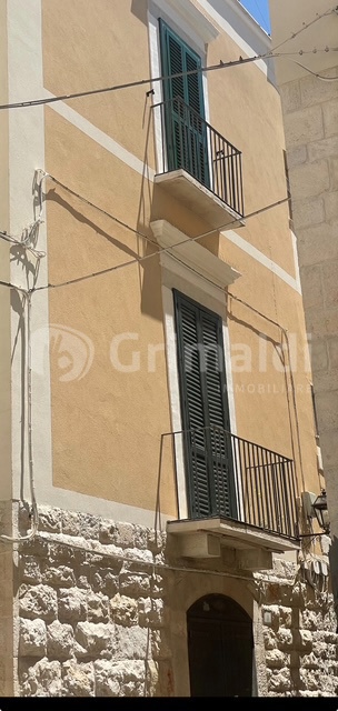 Bilocale ristrutturato a Trani