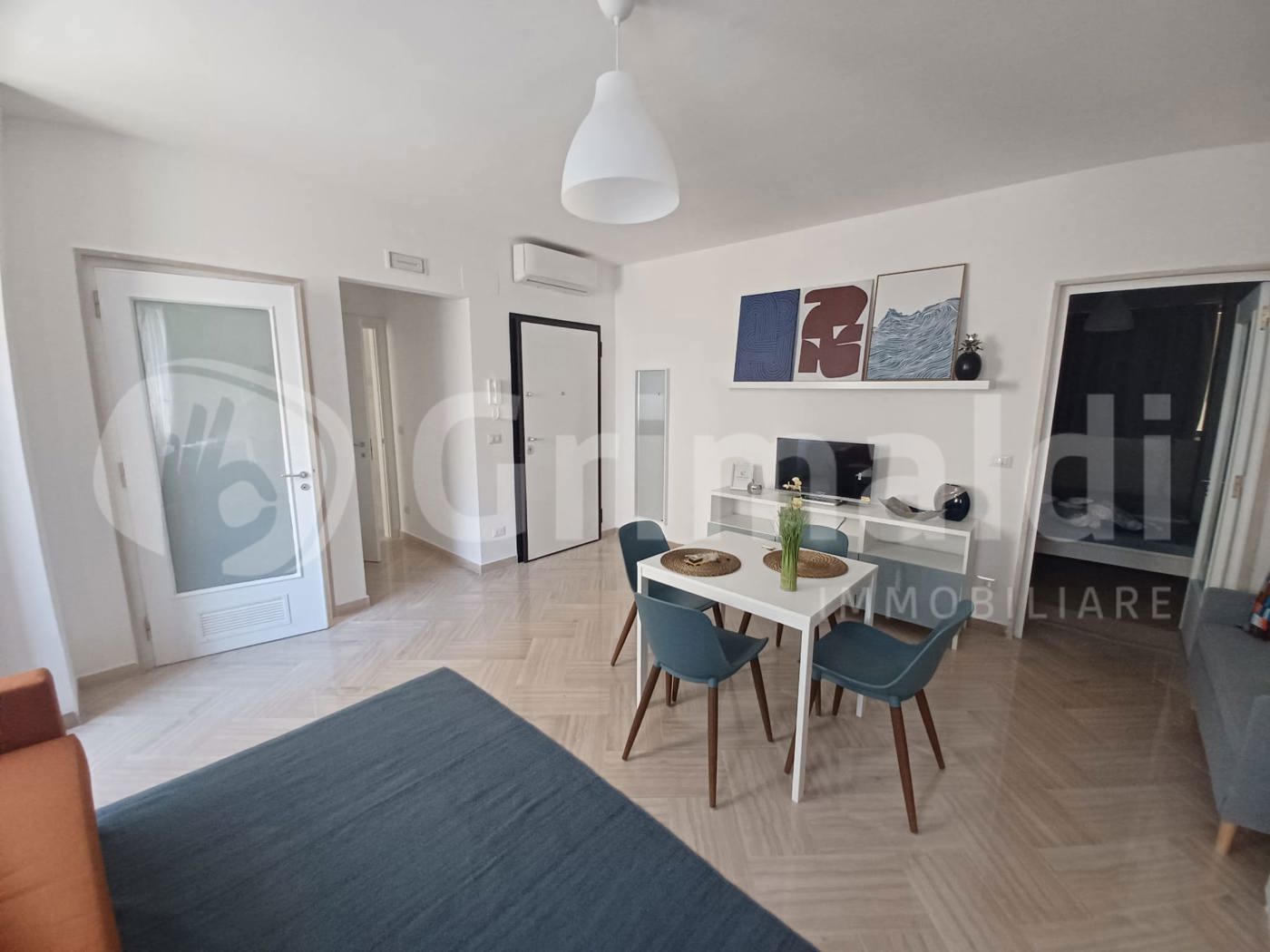 Monolocale arredato in affitto a Trani