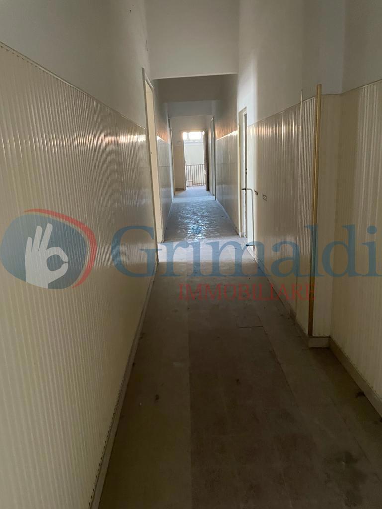 Stabile/Palazzo in vendita a Trani