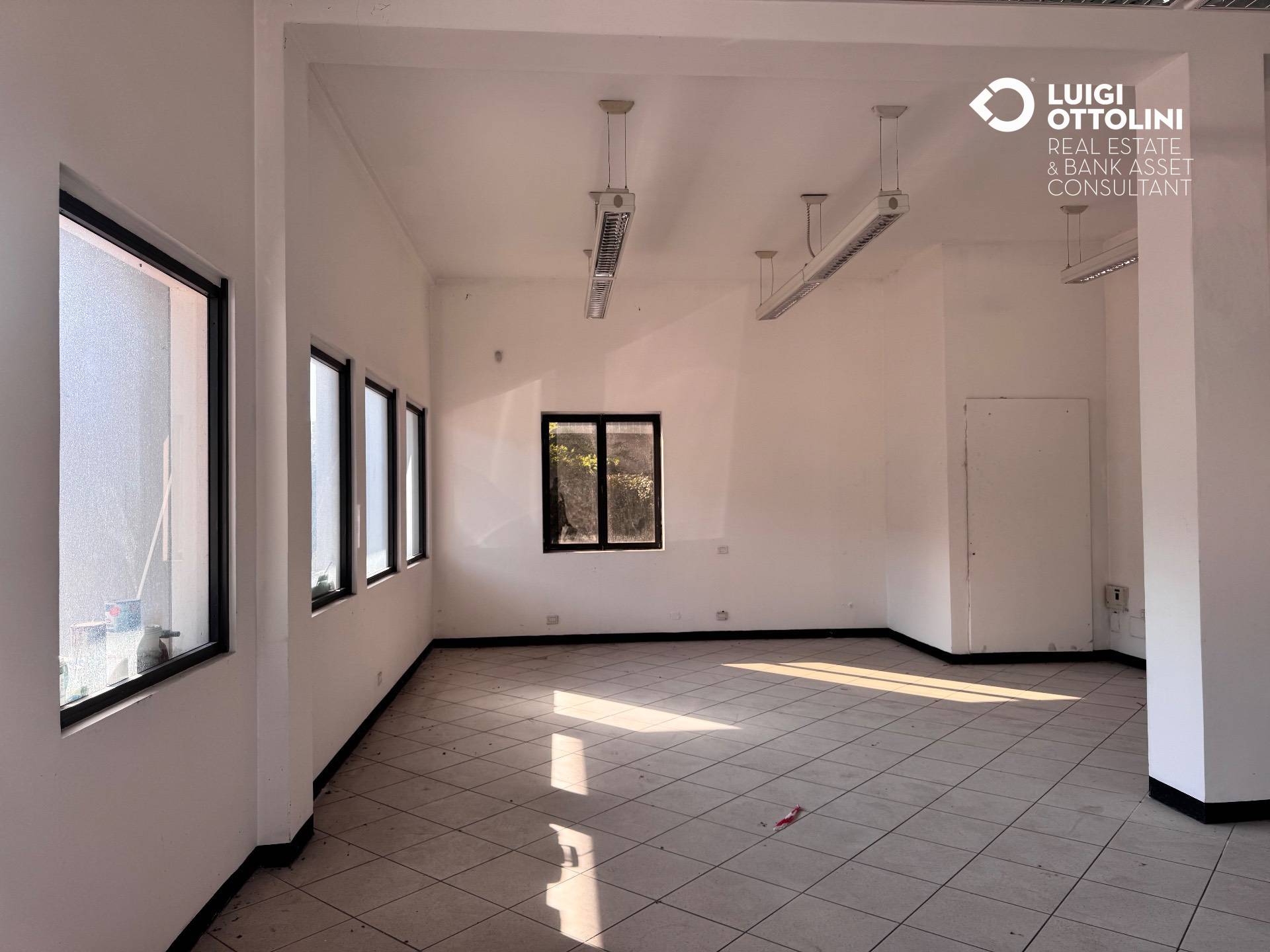 Capannone in vendita a Medolago