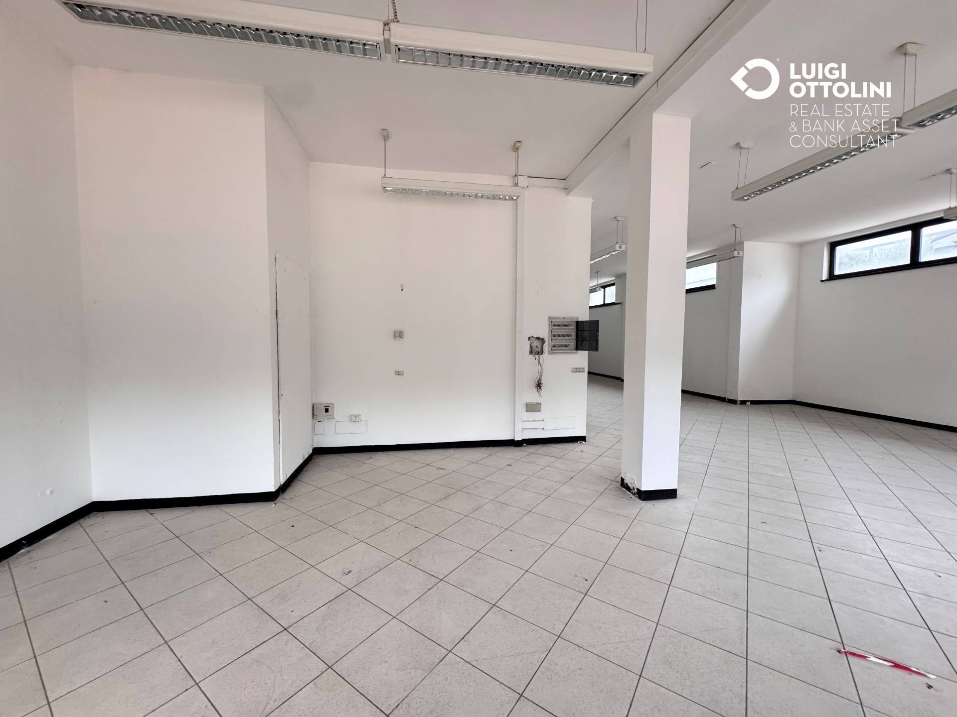 Capannone in vendita a Medolago