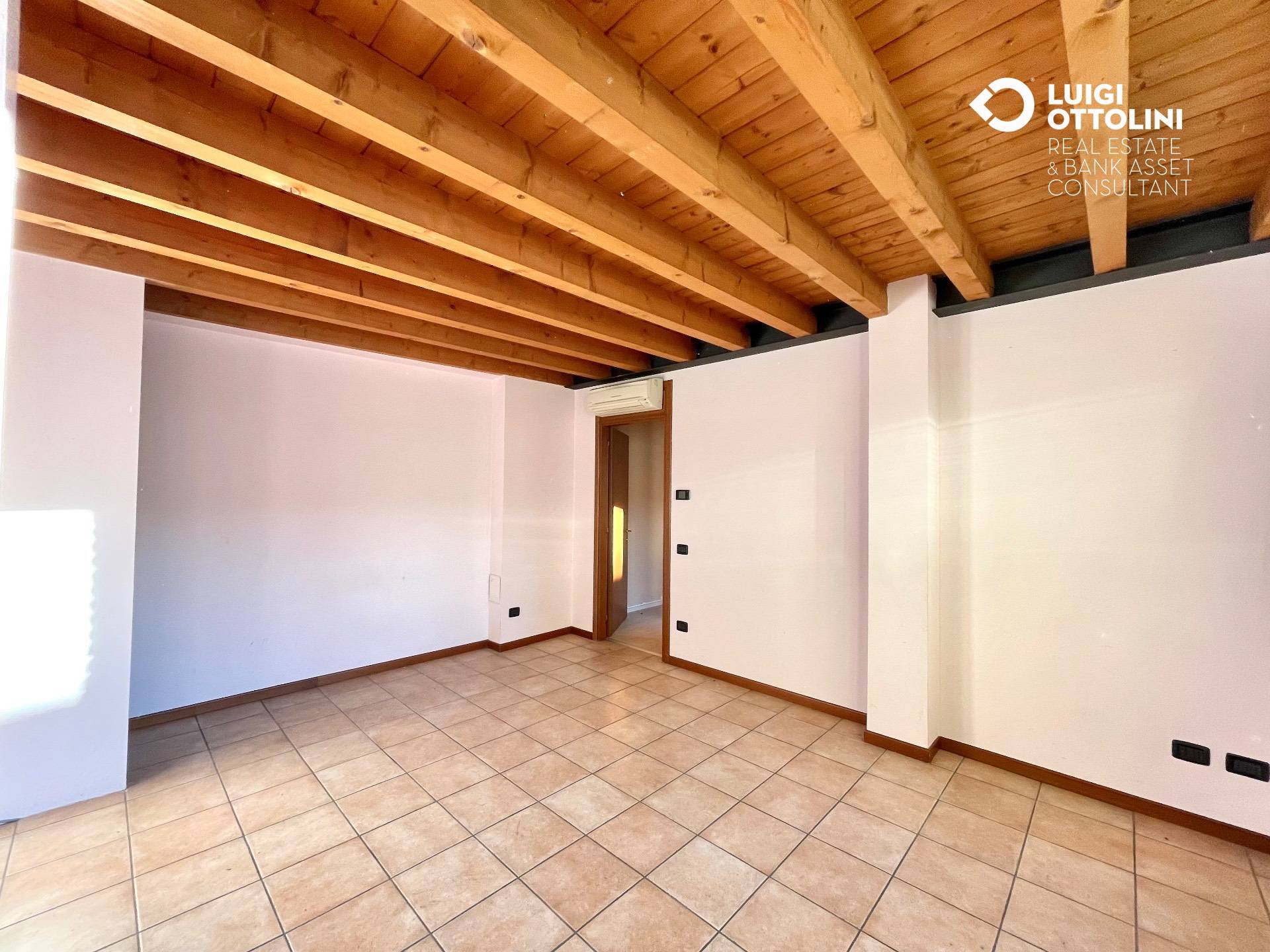 Negozio in vendita a Verdellino