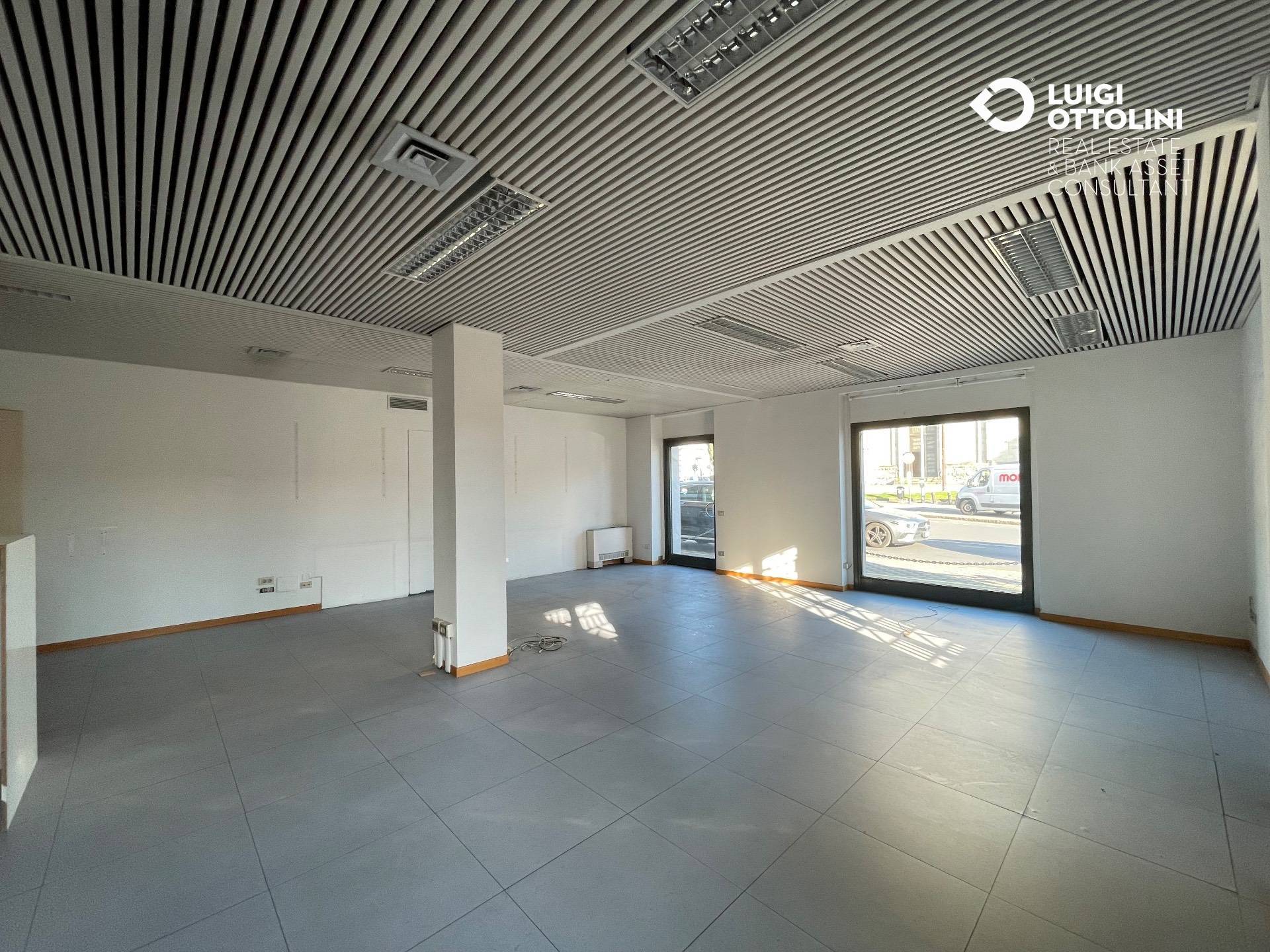 Negozio in vendita a Bergamo, S.Tommaso