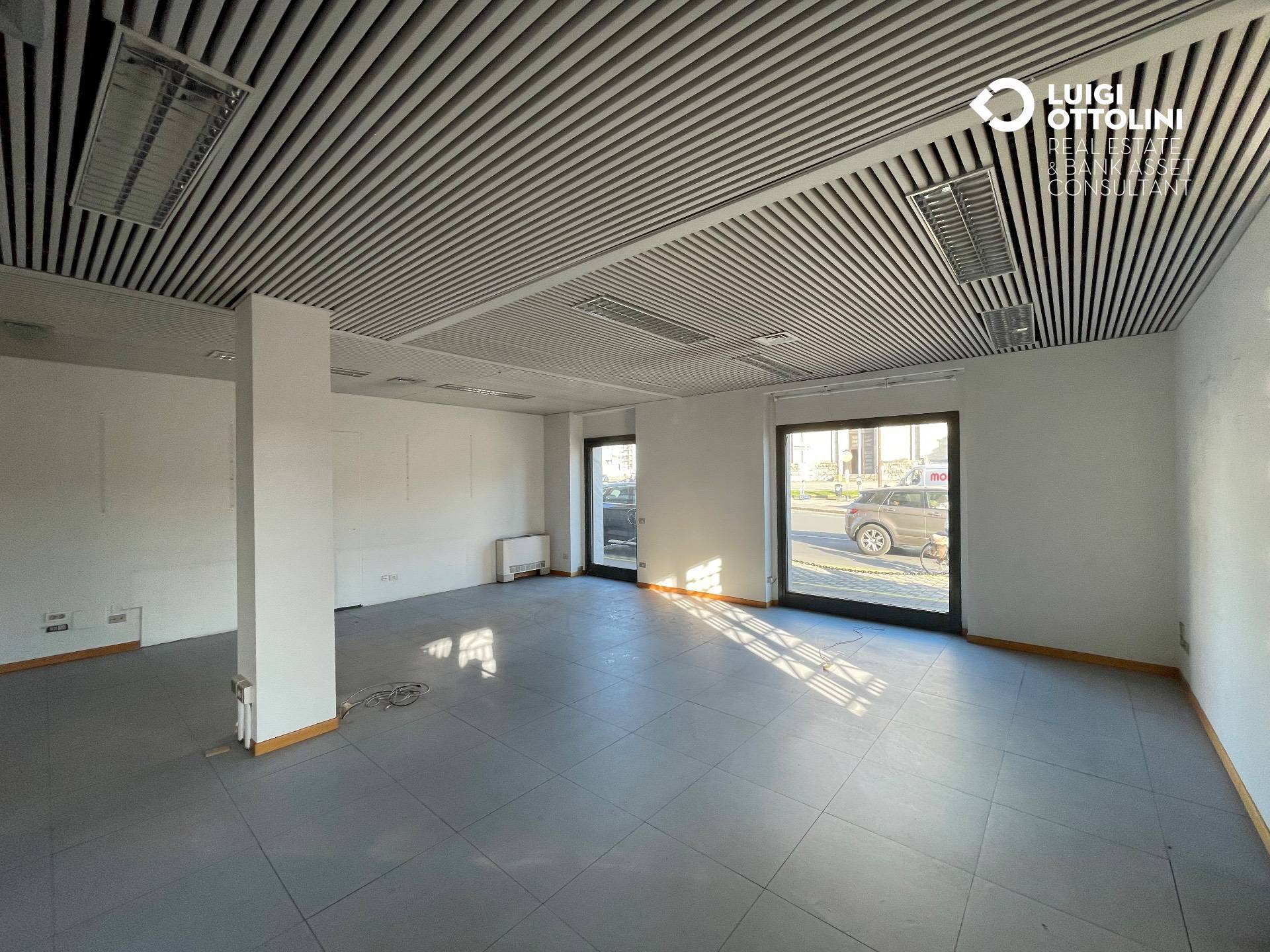 Negozio in vendita a Bergamo, S.Tommaso