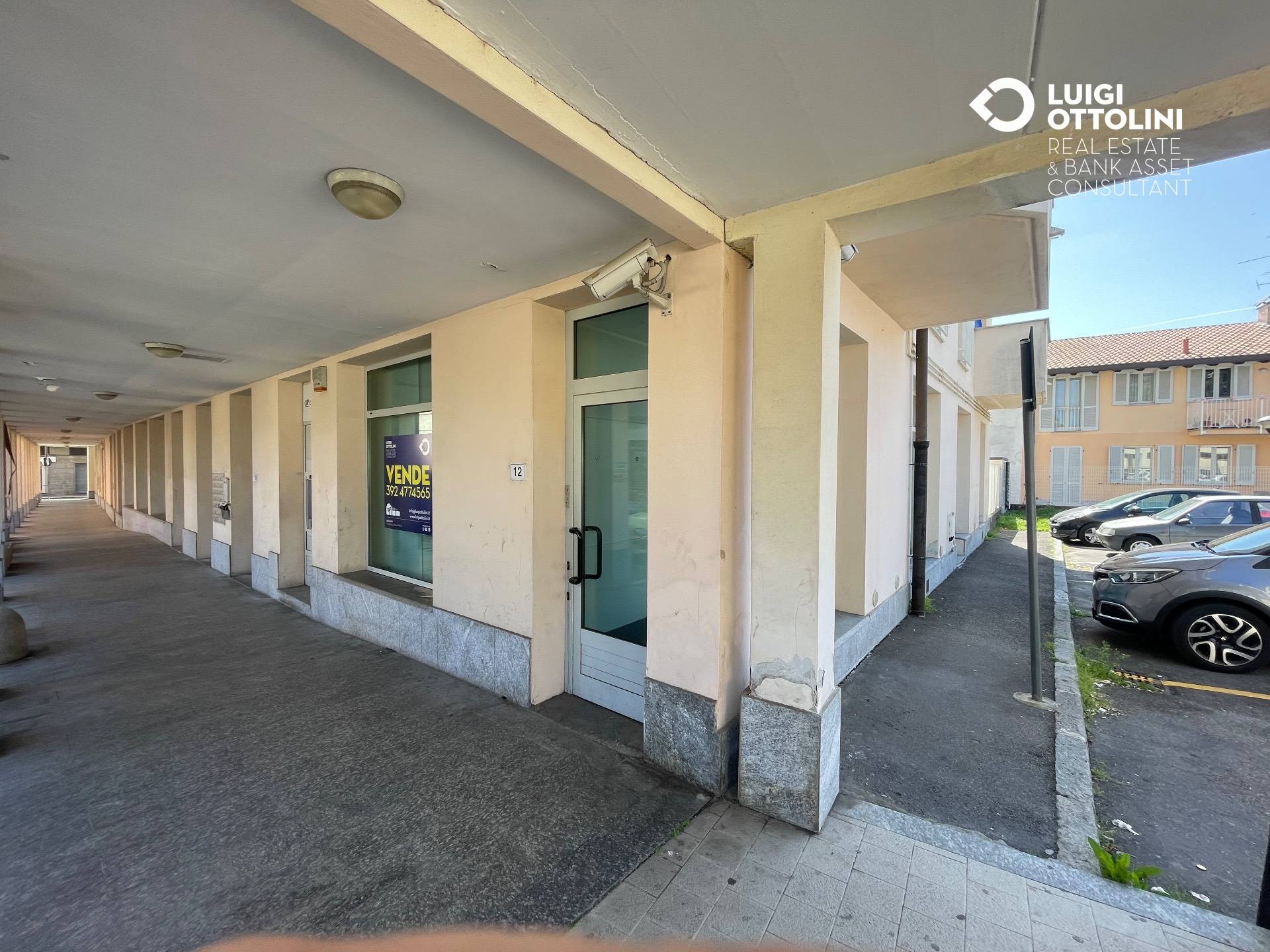 Locale commerciale in vendita a Lonate Pozzolo