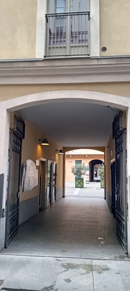 Posto auto scoperto in vendita a Torino