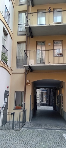 Posto auto scoperto in vendita a Torino