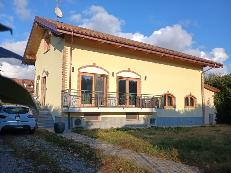 Villa ristrutturata a Leini