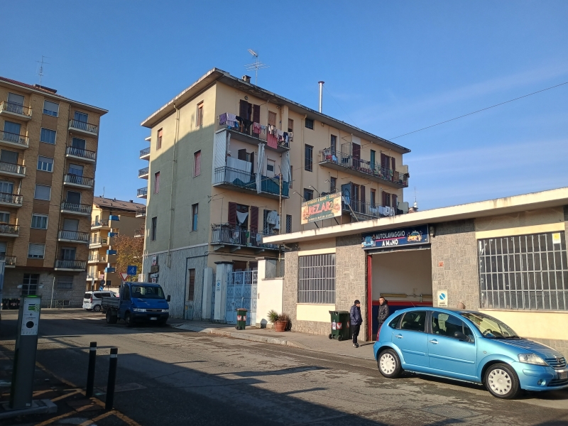 Capannone in vendita a Torino