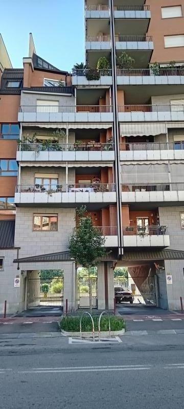 Box/Garage 14mq in vendita a Torino