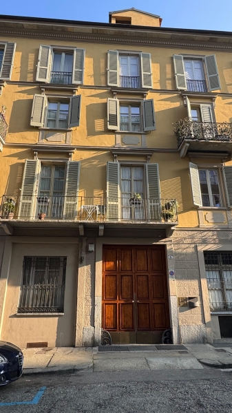 Mansarda arredata in affitto a Torino