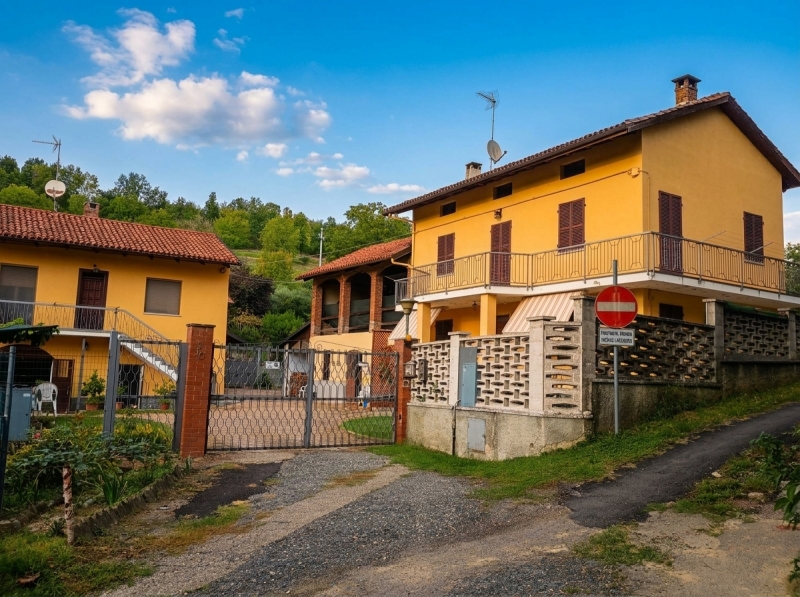 Villa con giardino a Baldissero Torinese