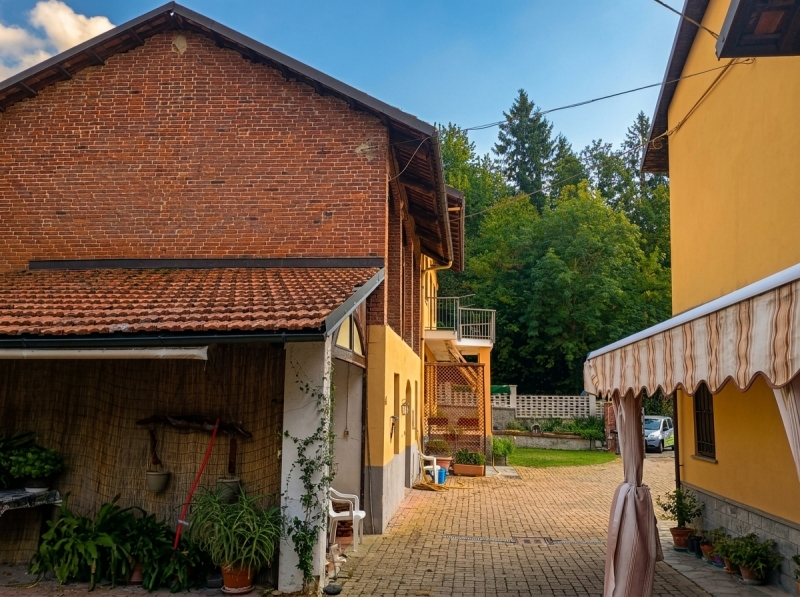 Villa con giardino a Baldissero Torinese