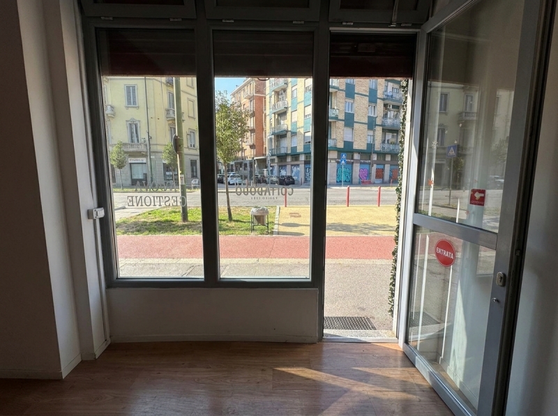 Negozio classe A4 a Torino