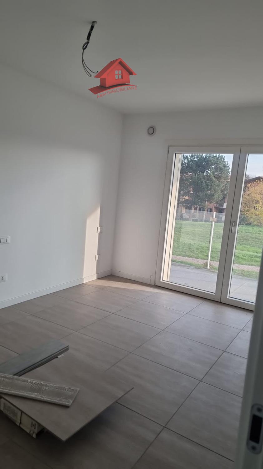 Villa con giardino a Treviolo