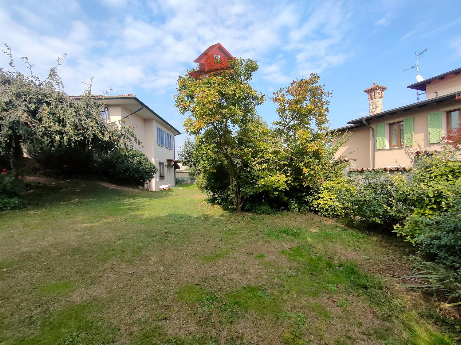 Villa con giardino a Ricengo