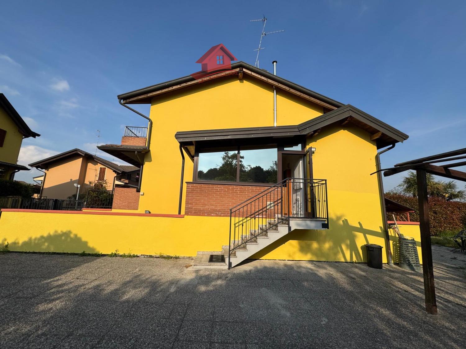 Villa in vendita a Calvenzano