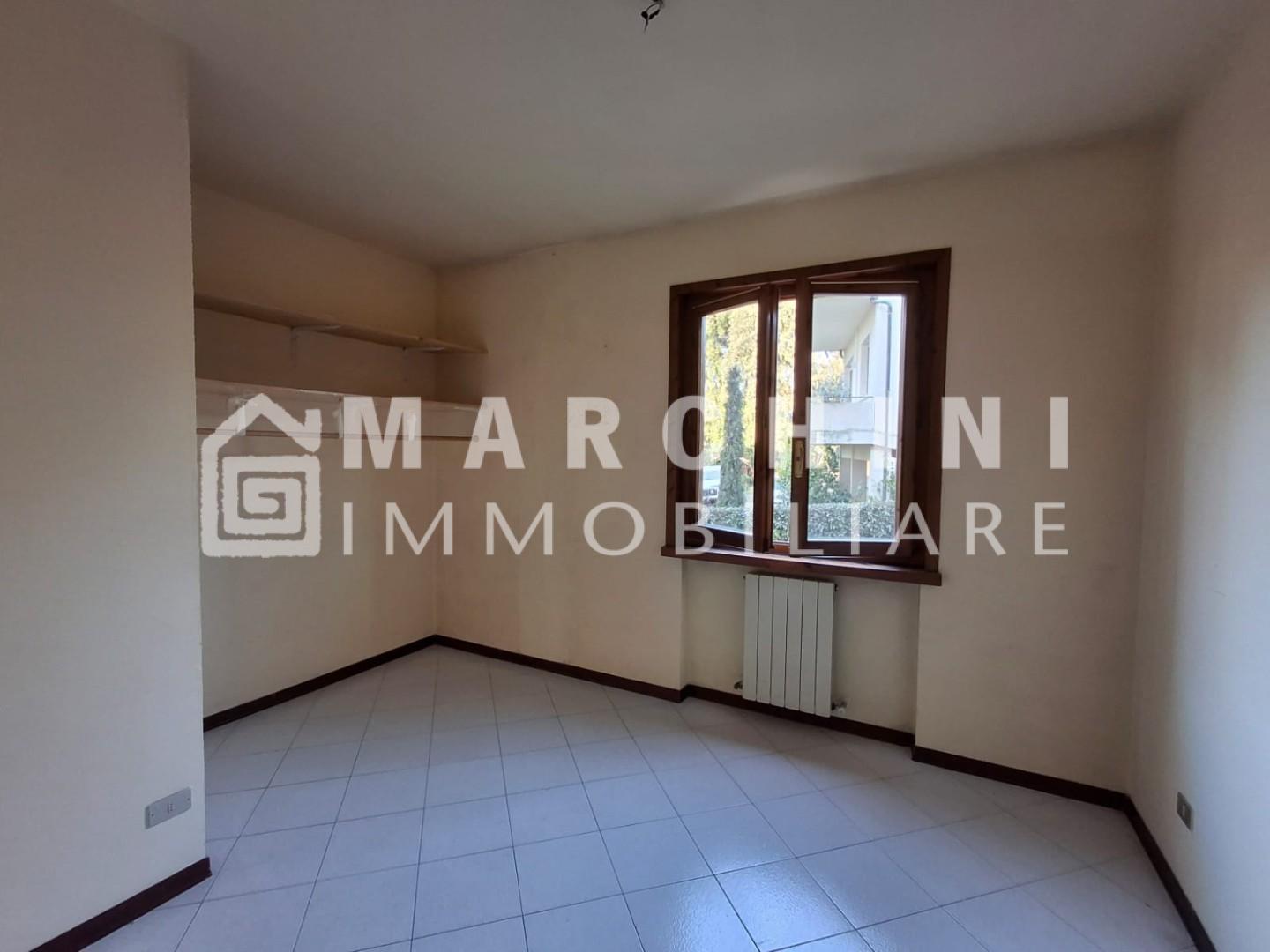 Quadrilocale con terrazzo, Montecarlo centro