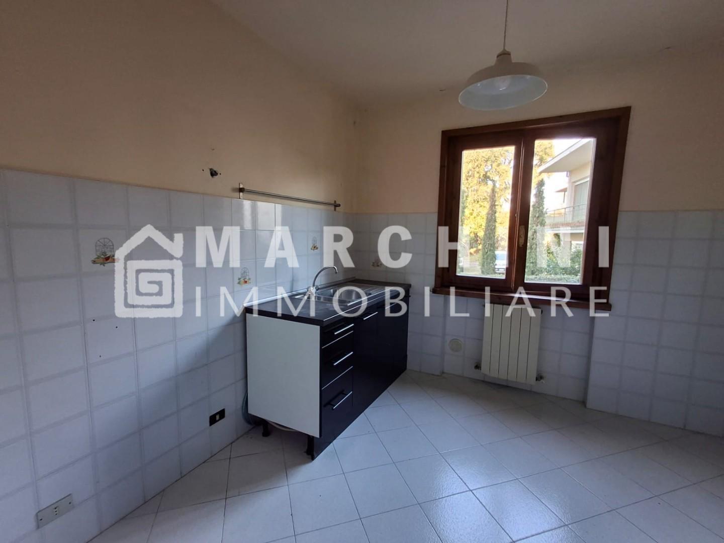 Quadrilocale con terrazzo, Montecarlo centro