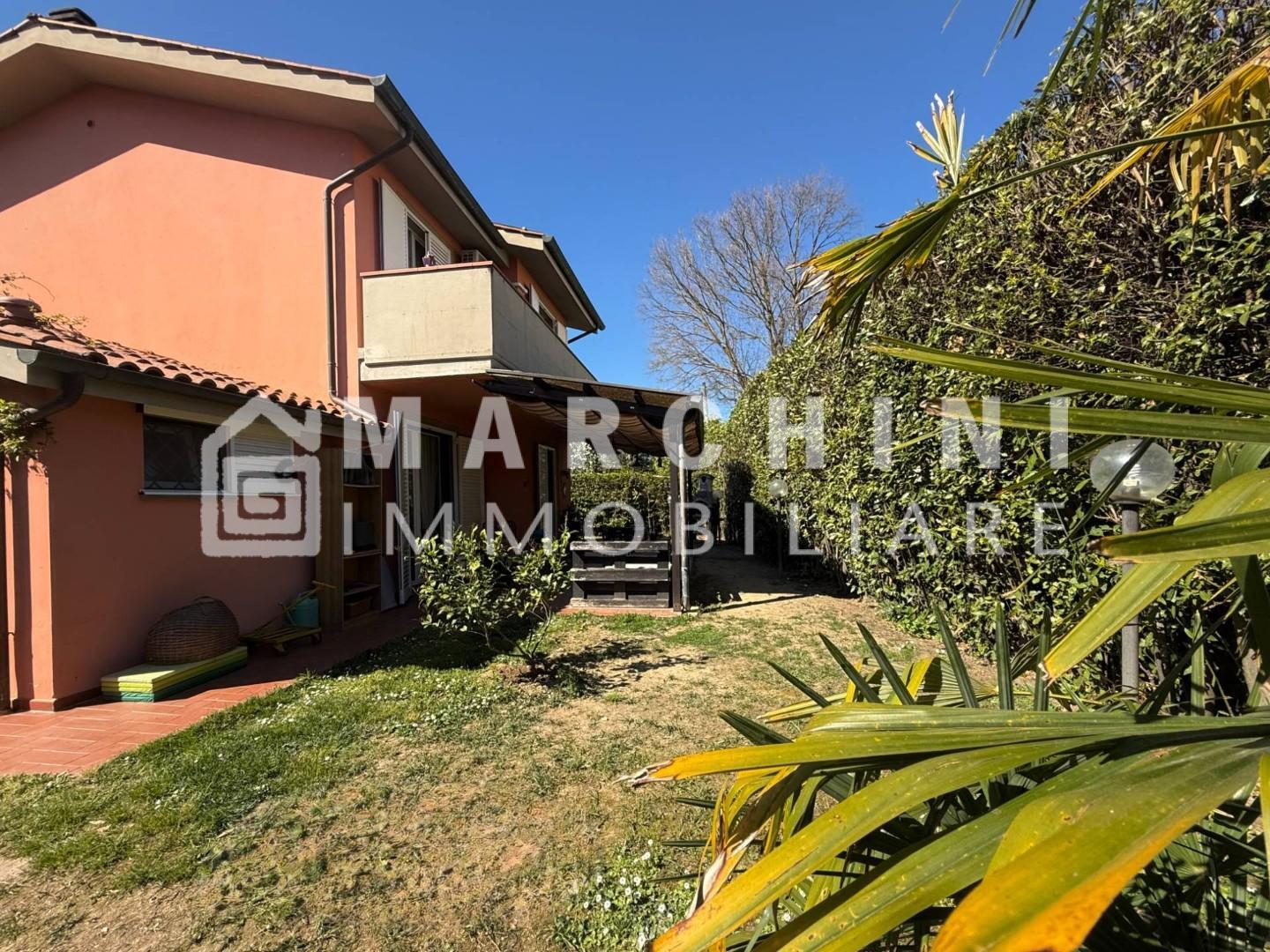 Villa con giardino, Lucca tempagnano di lunata