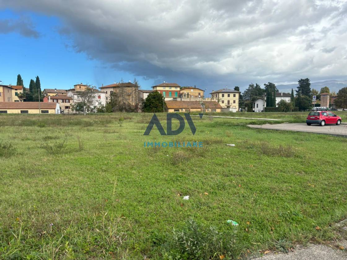 Terreno edificabile in vendita a Bastia Umbra, Costano