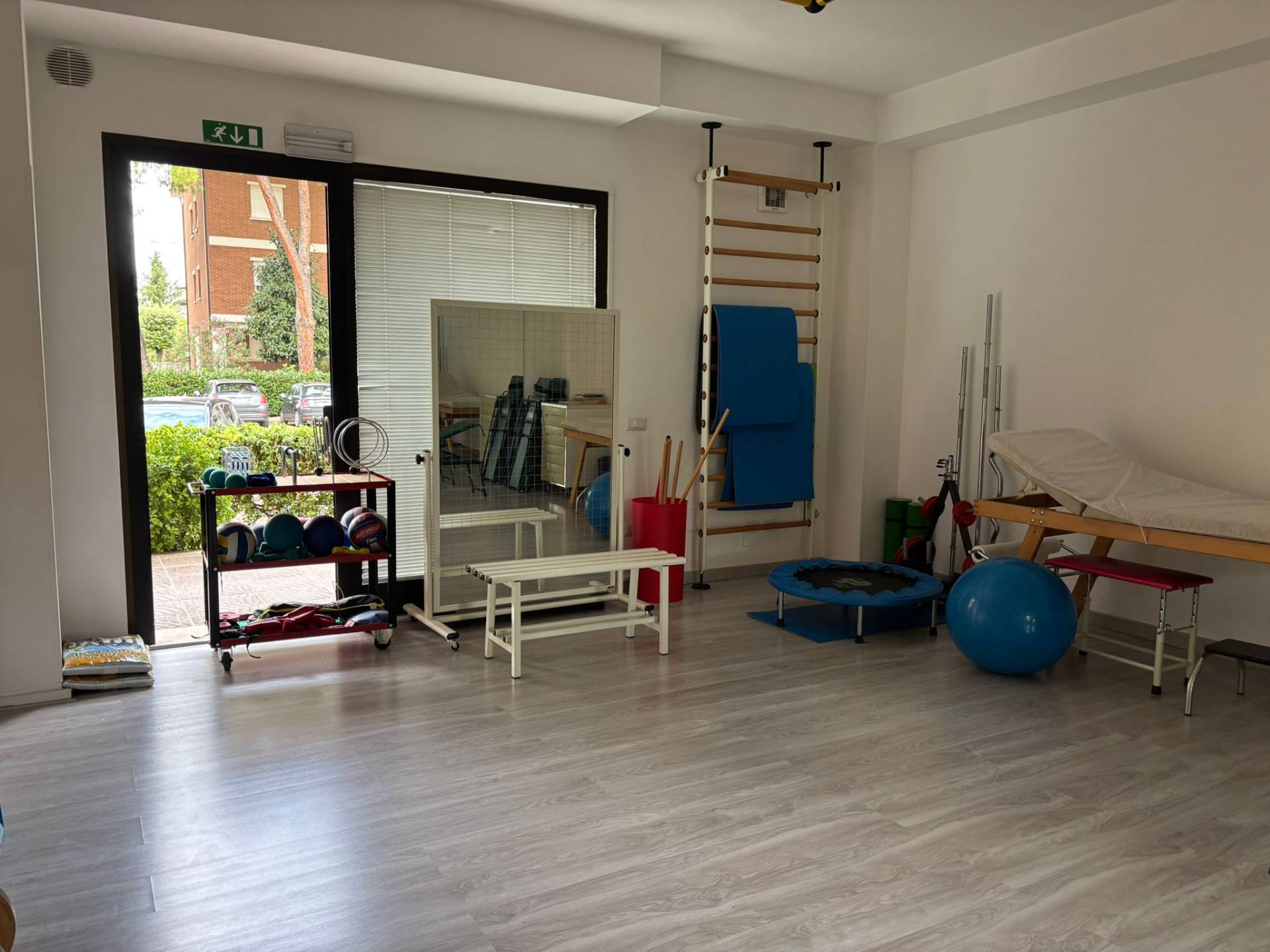 Studio/Ufficio in affitto a Assisi, S.M. degli Angeli