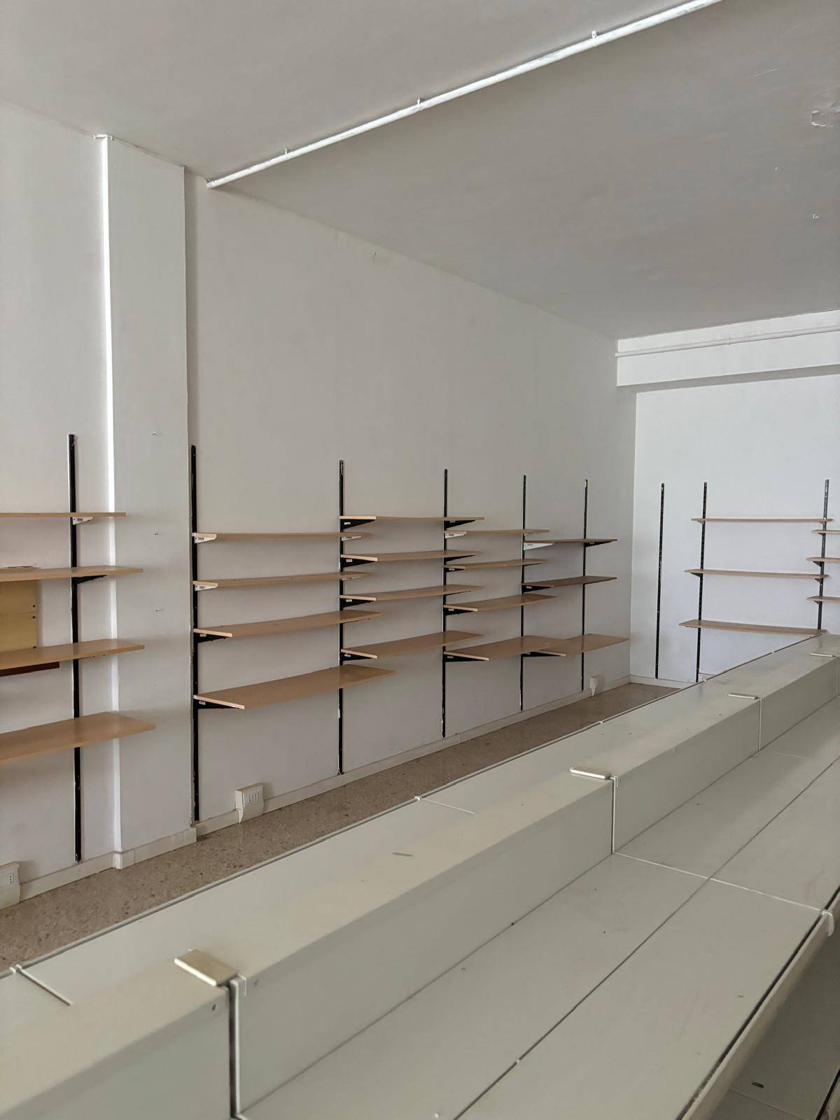 Capannone in affitto a Spello