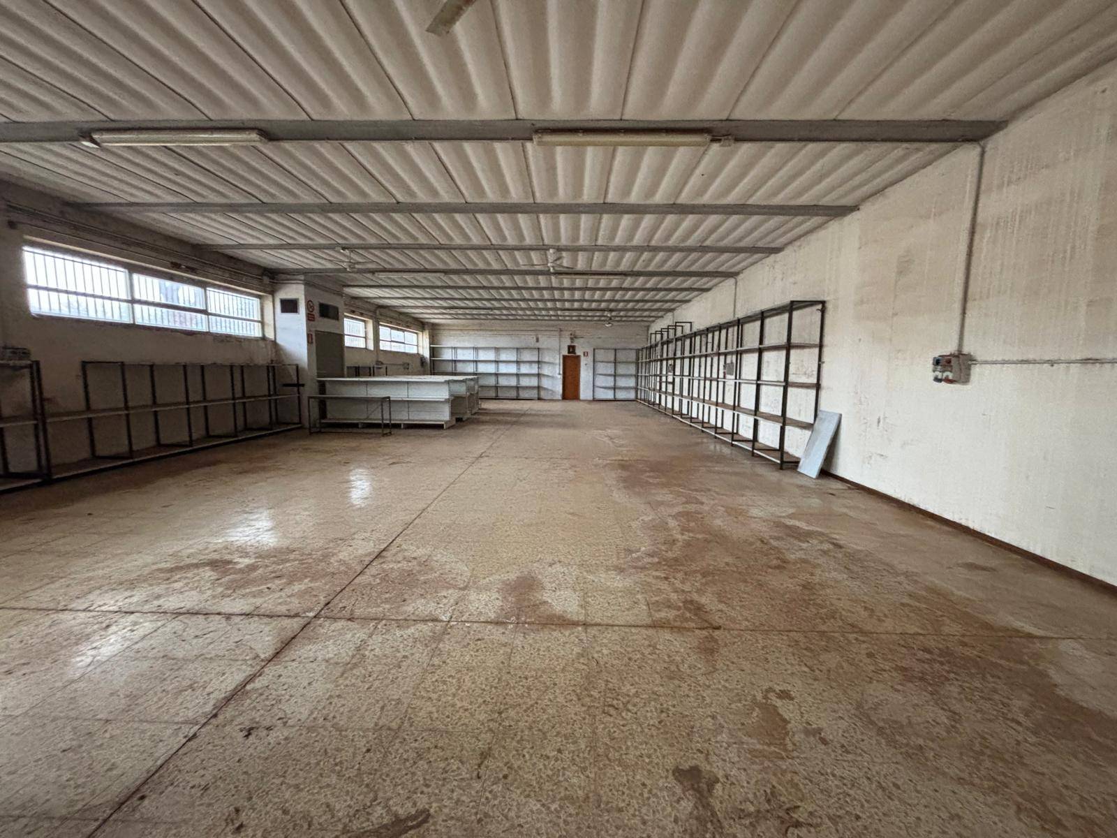 Capannone in affitto a Spello