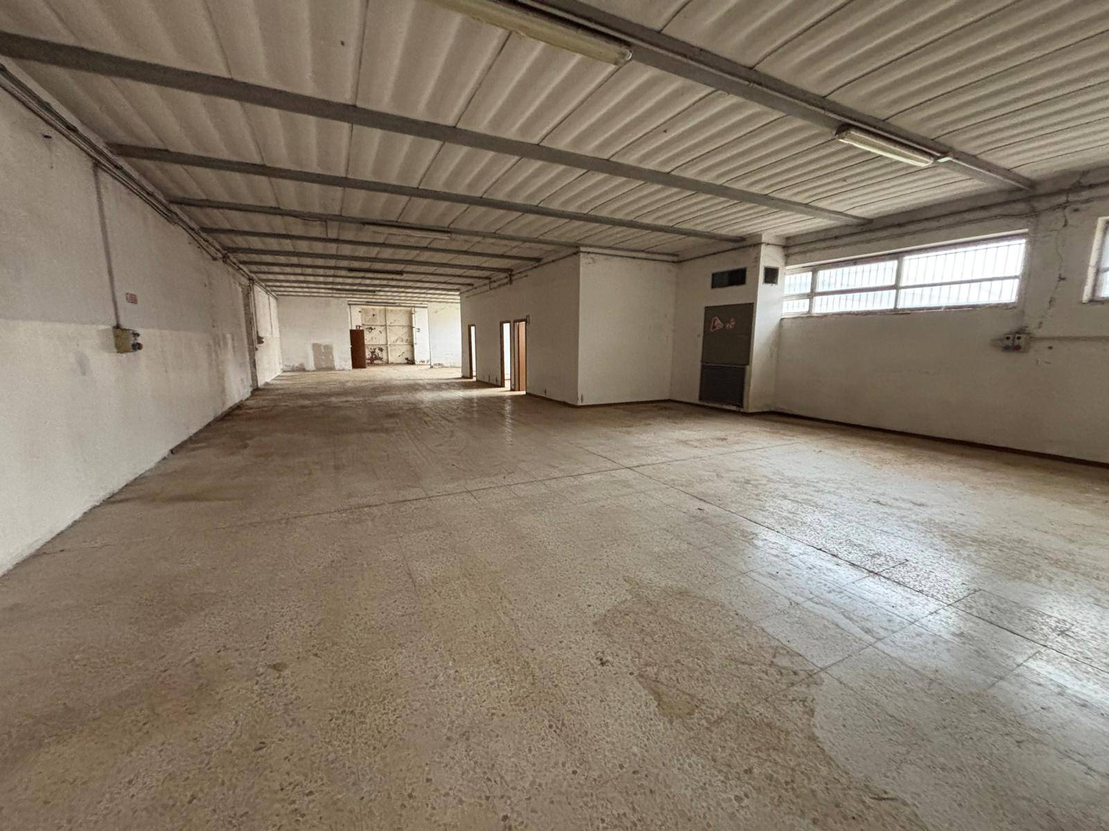 Capannone in affitto a Spello