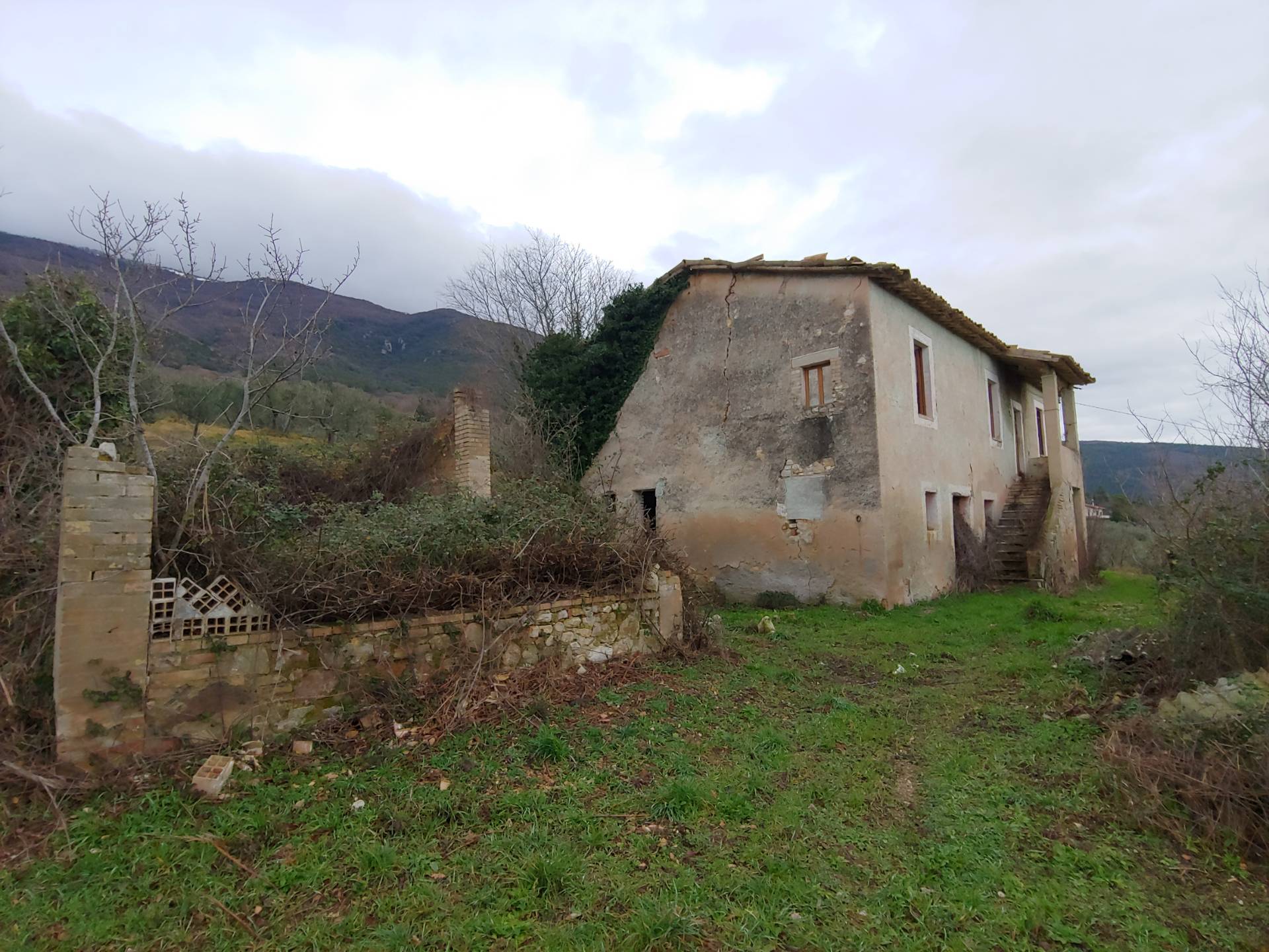Rustico in vendita a Assisi, Capodacqua