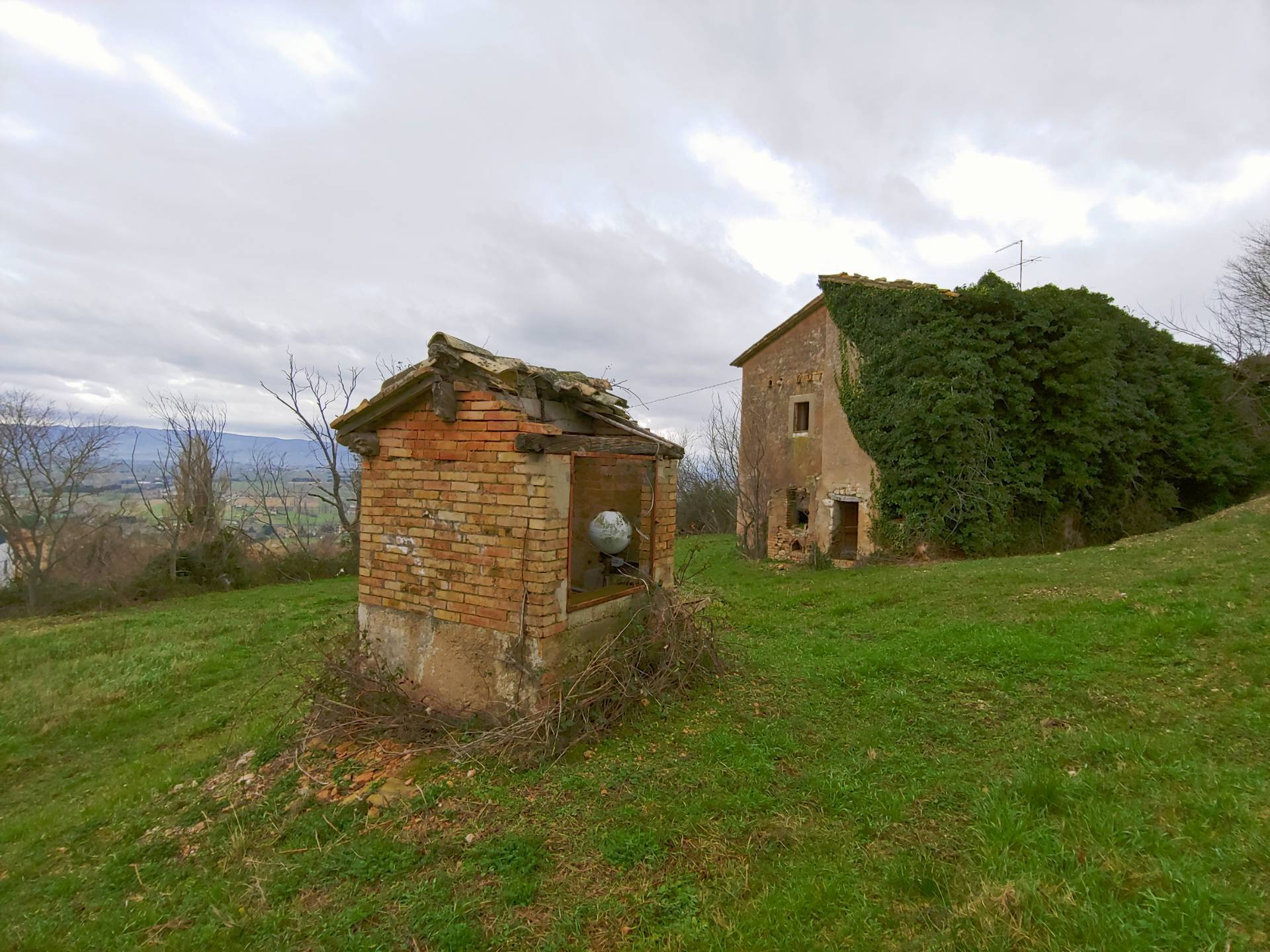 Rustico in vendita a Assisi, Capodacqua