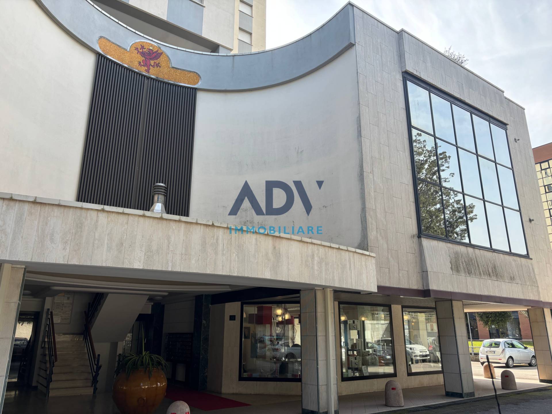 Locale commerciale in vendita a Perugia, Ponte San Giovanni