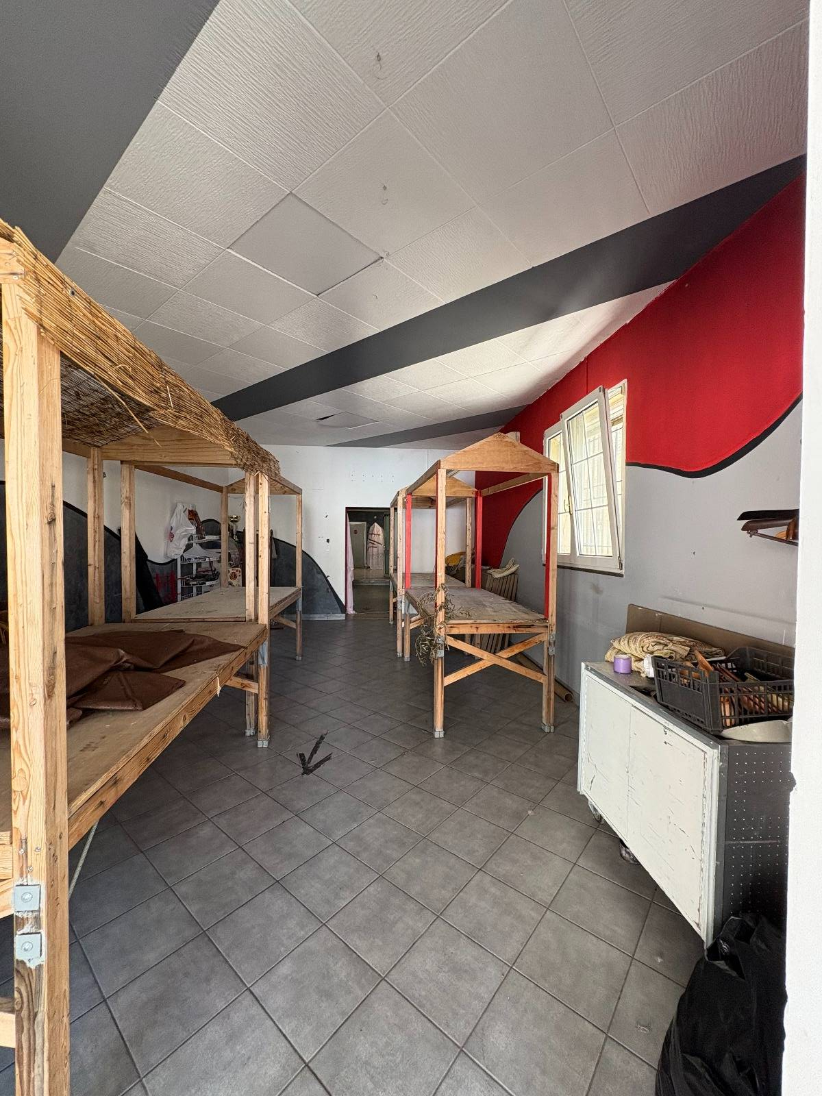 Locale commerciale in vendita a Assisi, Tordandrea